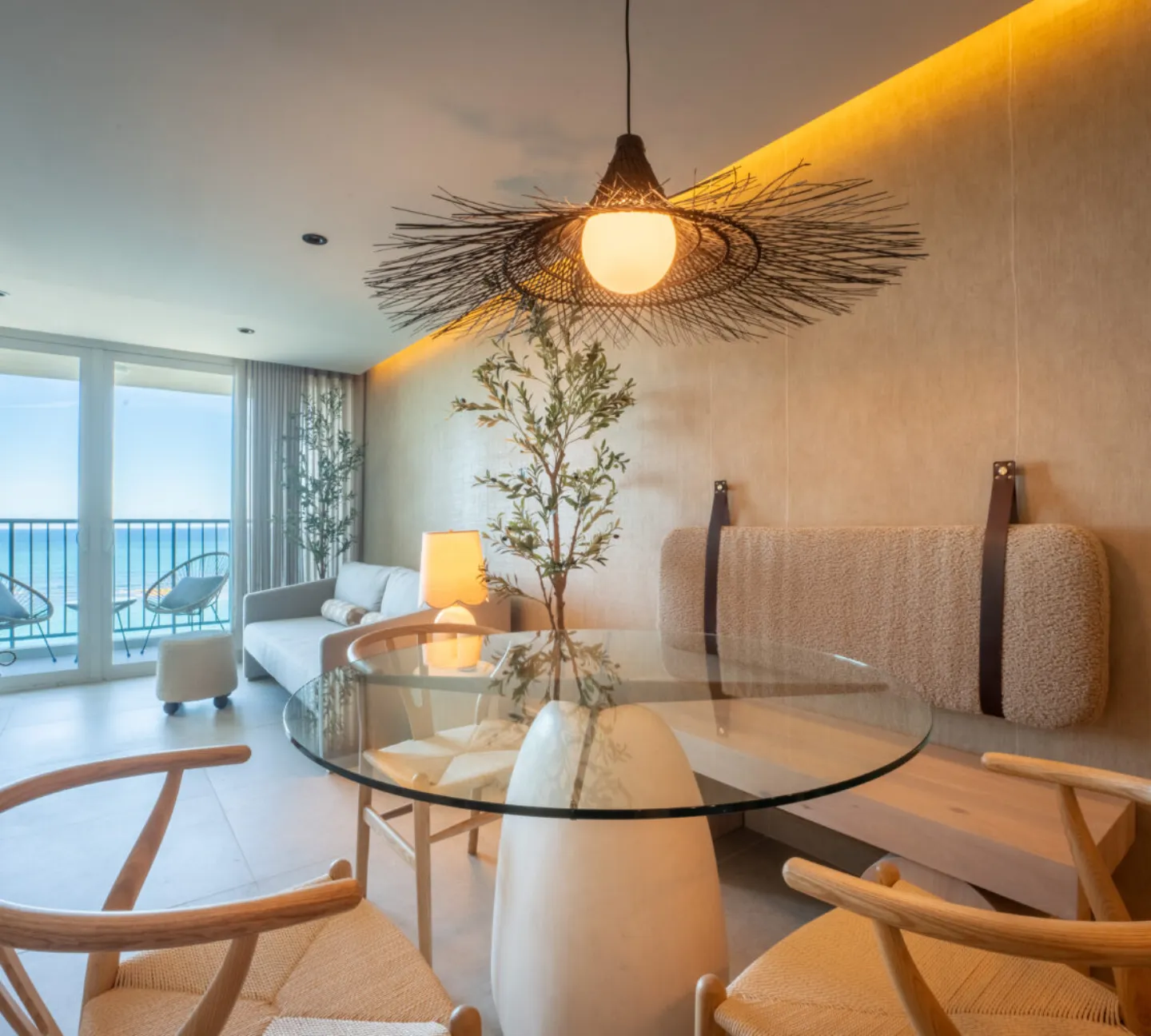 The Ocean Suite dining area with ocean view, Isla Verde